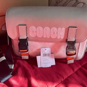 Coach track xbd signature bag